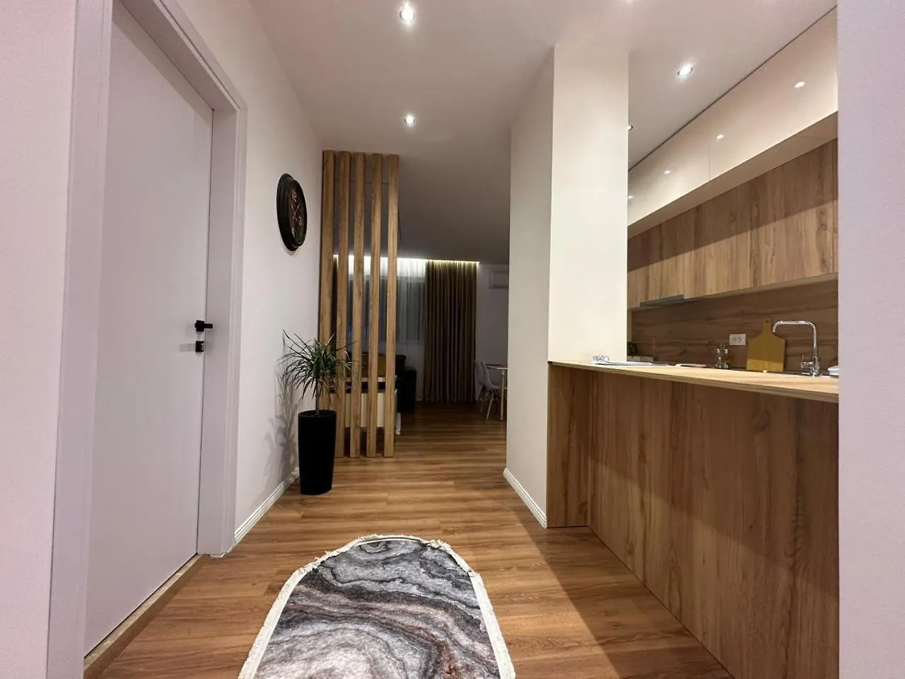 Fa Apartments At City Center 02 Tirana
